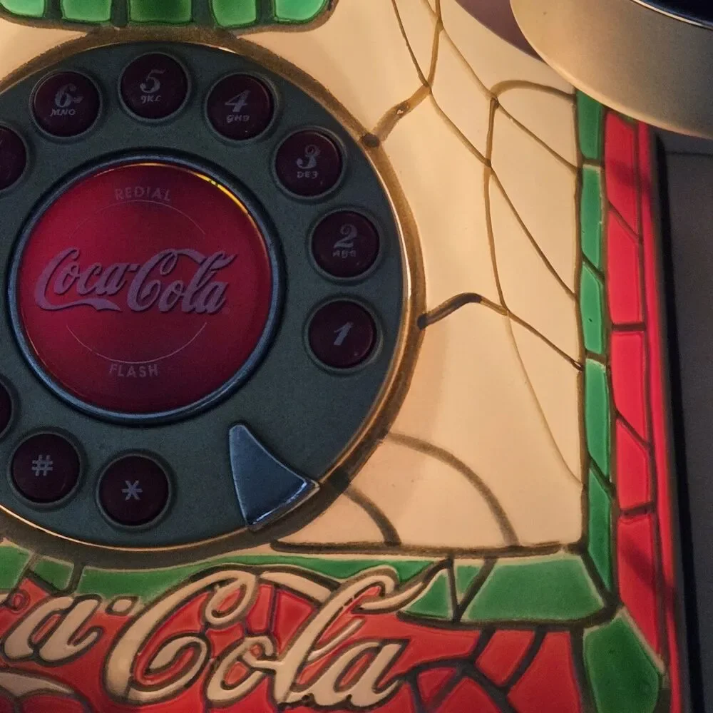 2001 Coca-Cola Stained Glass Look Light Up Telephone Polyconcept 841.053 Works!